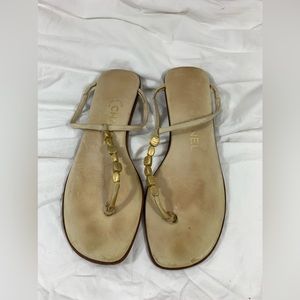 Vintage ladies CHANEL beige leather thongs sandals with logo 38 8